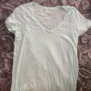 Never worn PINK basic t shirt